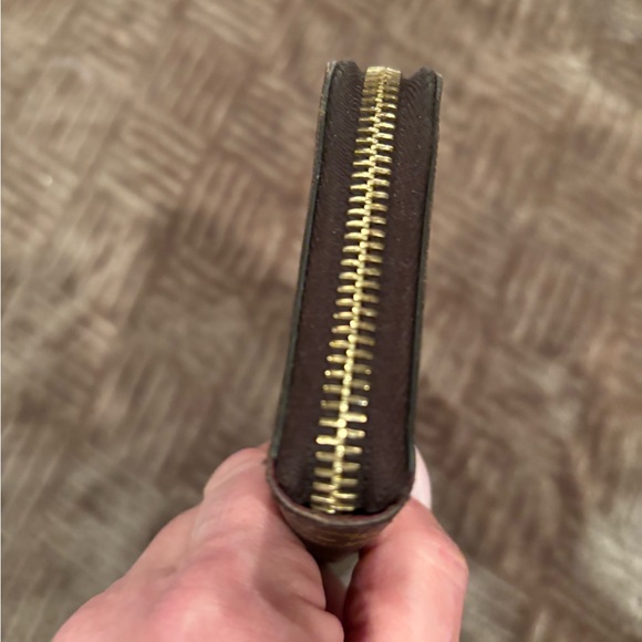 Louis Vuitton Brown Monogram Wallet - Picture 6 of 8